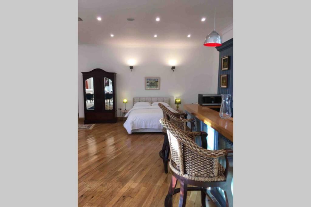 The Loft @ Clifden Bay Apartments Exteriör bild